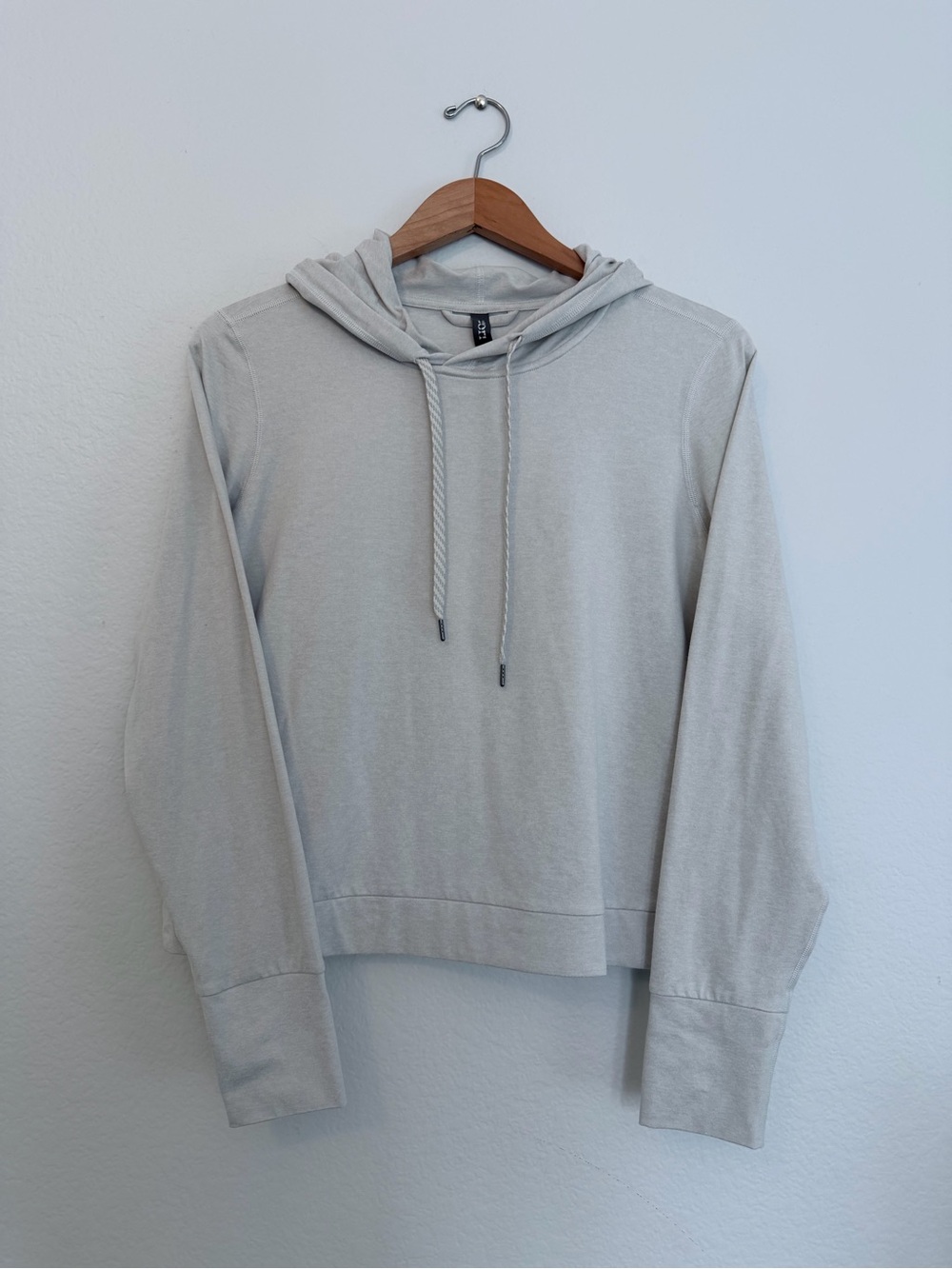 VUORI Women's Lightweight Hooded Sweatshirt - Light Gray Size M